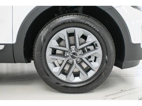 New 2025 Kia Telluride LX image 8