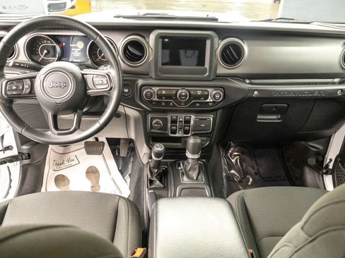 Used 2021 Jeep Wrangler Unlimited Sport AWD/4WD image 32