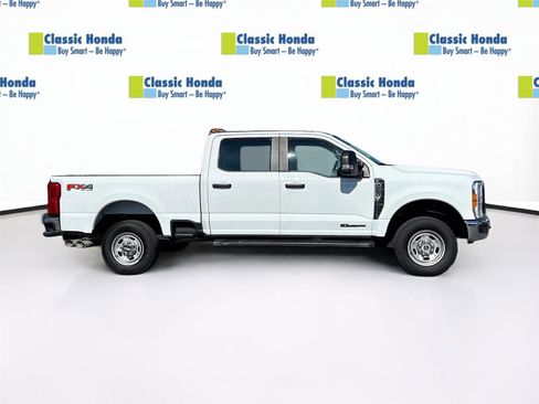 Used 2023 Ford F250 XL w/ FX4 Off-Road Package AWD/4WD image 9