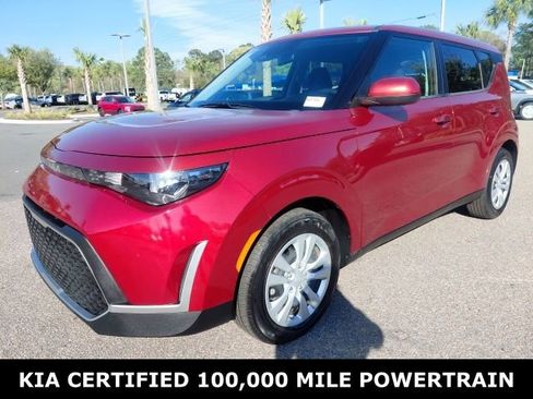 Certified 2023 Kia Soul LX image 1