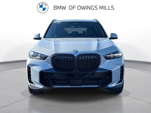 New 2026 BMW X5 xDrive50e image 8