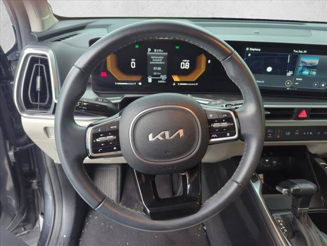 Used 2024 Kia Sorento S FWD image 12