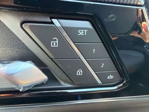 New 2026 GMC Yukon Elevation w/ Elevation Premium Package image 18