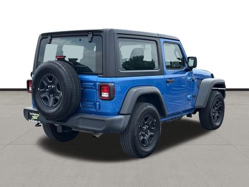 Certified 2022 Jeep Wrangler Sport AWD/4WD image 5