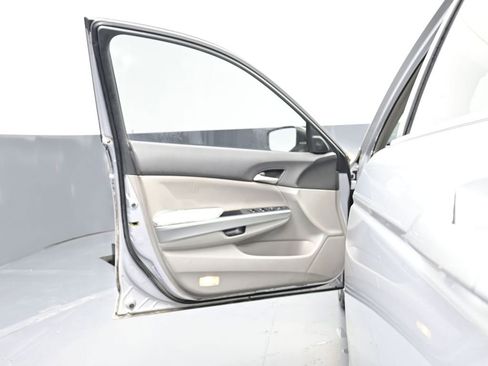 Used 2008 Honda Accord EX image 16