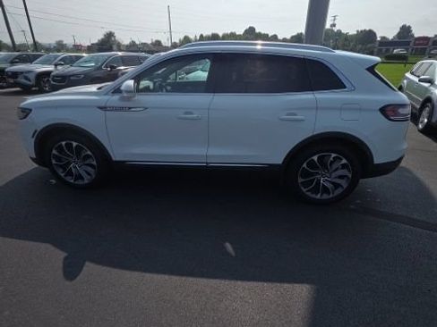 Used 2023 Lincoln Nautilus Reserve w/ Cargo Utility Package FWD image 9