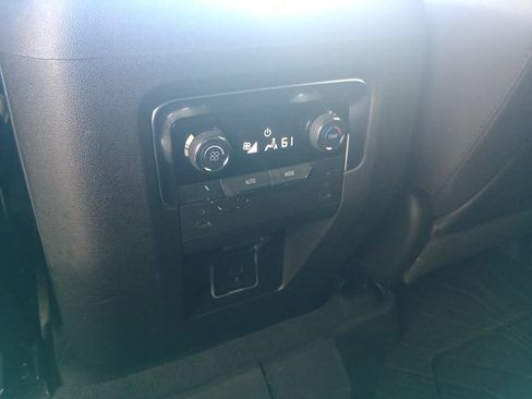 Used 2025 Chevrolet Tahoe RST AWD/4WD image 19