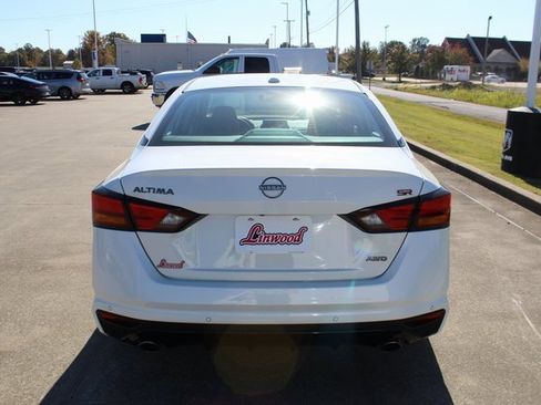 Used 2025 Nissan Altima 2.5 SR image 4