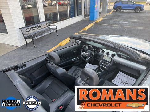 Used 2022 Ford Mustang Premium image 11