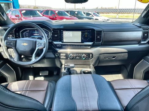 Certified 2024 Chevrolet Silverado 1500 High Country w/ High Country Premium Package image 21
