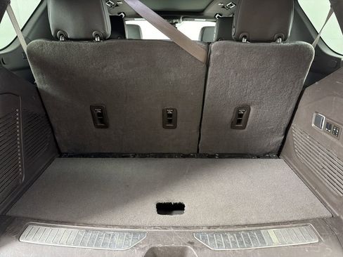 Used 2023 GMC Yukon Denali image 18