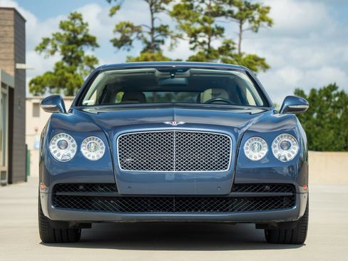 Used 2015 Bentley Flying Spur V8 AWD/4WD image 3