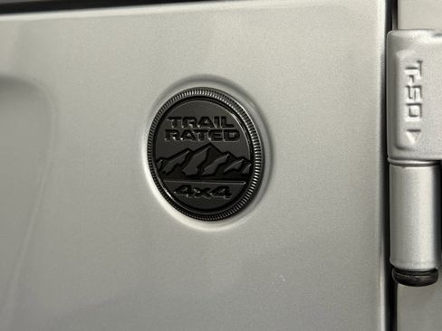 Used 2022 Jeep Wrangler Unlimited Sport image 19