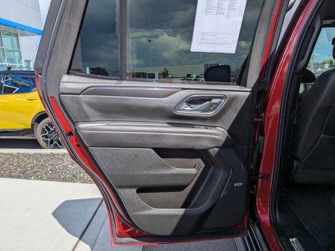 Used 2021 Chevrolet Tahoe RST AWD/4WD image 30