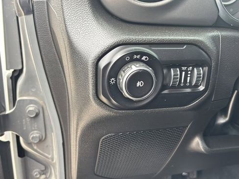 Used 2022 Jeep Wrangler Unlimited Sport AWD/4WD image 22