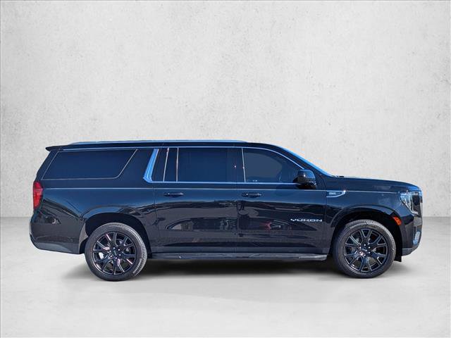 Used 2022 GMC Yukon XL SLE AWD/4WD image 4