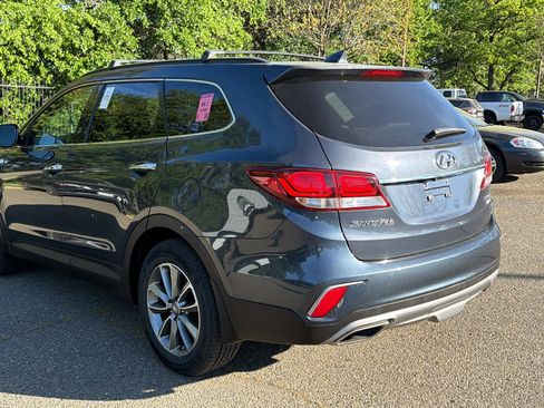 Used 2017 Hyundai Santa Fe Limited image 7