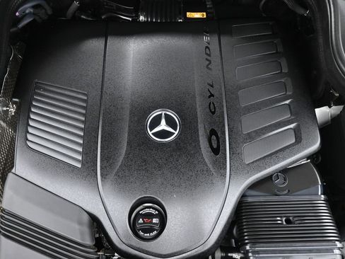 Used 2022 Mercedes-Benz GLS 450 4MATIC image 29