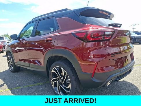 Used 2025 Chevrolet TrailBlazer RS w/ Convenience Package AWD/4WD image 4