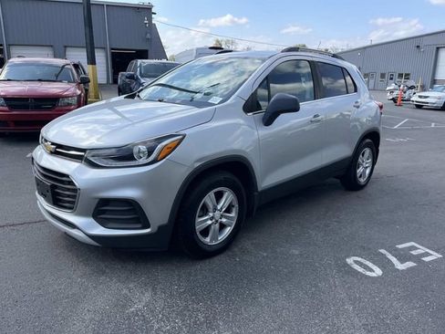 Used 2017 Chevrolet Trax LT w/ LPO, Protection Package image 7