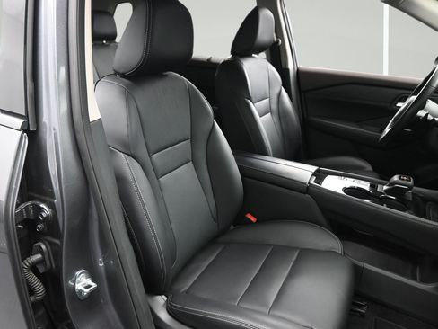 Certified 2023 Nissan Rogue SL w/ SL Premium Package FWD image 14