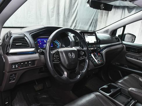 Used 2023 Honda Odyssey Touring image 18