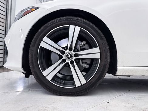 Used 2024 Mercedes-Benz C 300 Sedan image 16