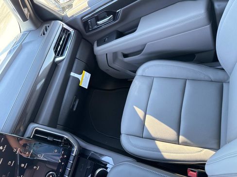 New 2026 GMC Yukon XL Elevation image 30