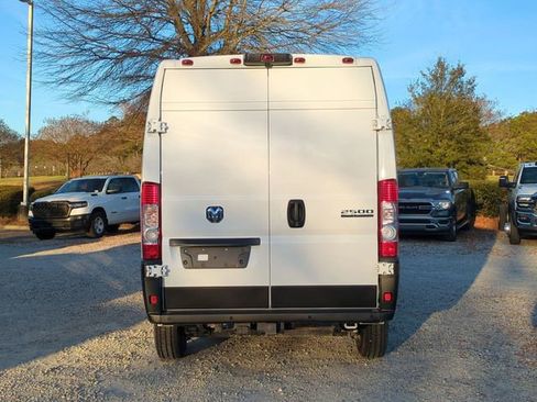 New 2026 RAM ProMaster 2500 w/ Convenience Group image 4