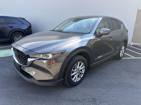 Used 2023 MAZDA CX-5 AWD 2.5 S w/ Preferred Package image 4