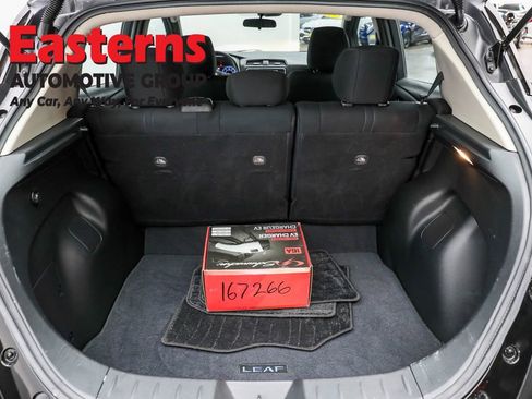 Used 2020 Nissan Leaf SV w/ SV All Weather Package image 9