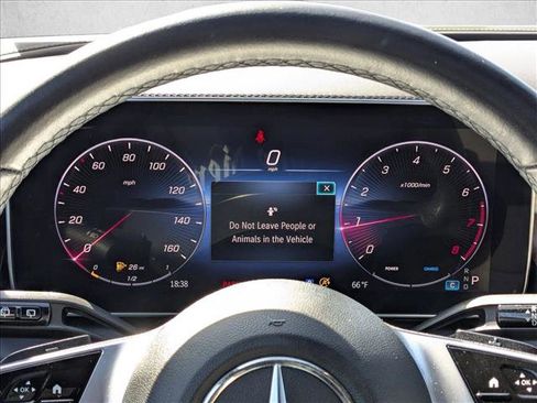 Used 2024 Mercedes-Benz GLC 300 GLC 300 image 11