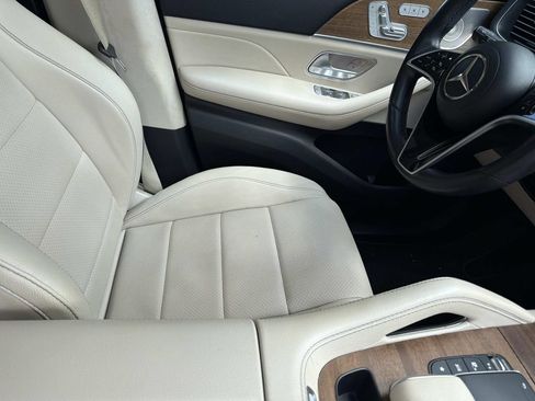 Used 2024 Mercedes-Benz GLE 350 4MATIC image 11