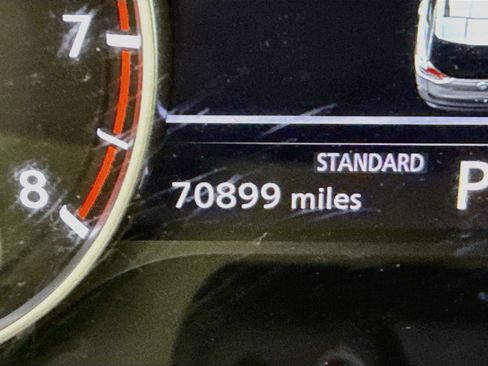Used 2022 Nissan Rogue S FWD image 16