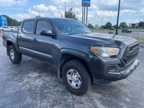 Used 2017 Toyota Tacoma SR w/ Tow Package AWD/4WD image 2