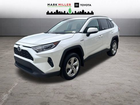 Certified 2021 Toyota RAV4 XLE Premium AWD/4WD image 1