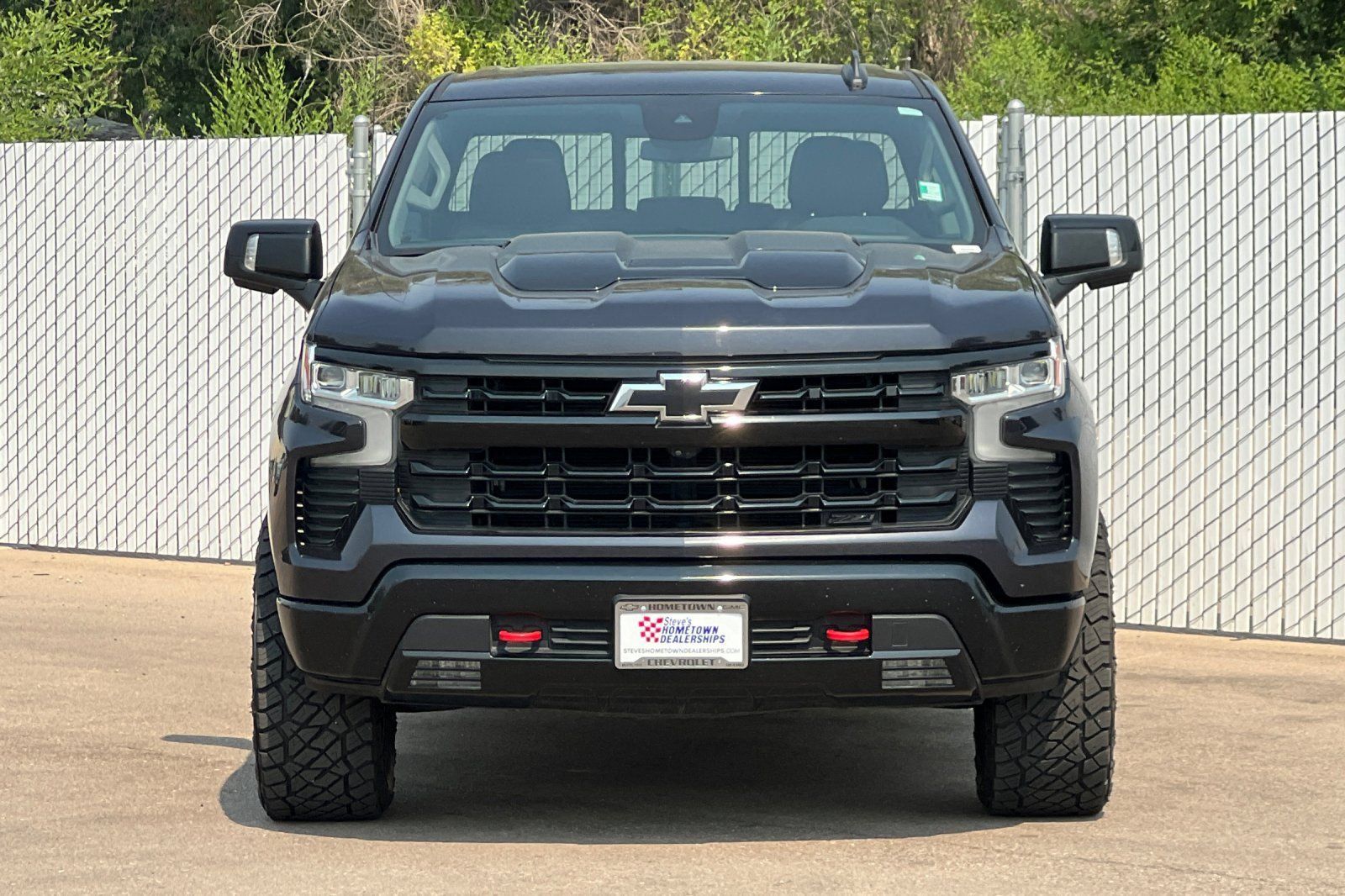 Used 2023 Chevrolet Silverado 1500 LT Trail Boss w/ LT Trail Boss Premium Package AWD/4WD image 6