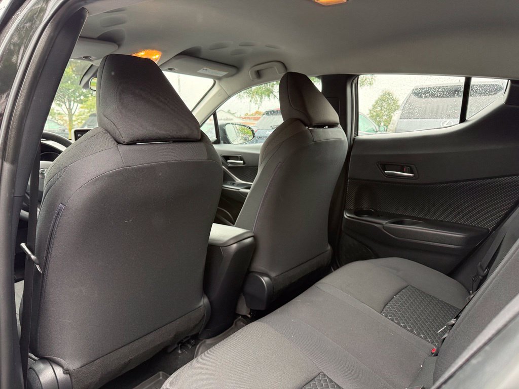 Used 2021 Toyota C-HR LE FWD image 17