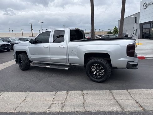 Used 2018 Chevrolet Silverado 1500 LT image 32