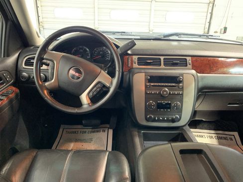 Used 2011 GMC Sierra 3500 SLT w/ SLT Convenience Package image 5