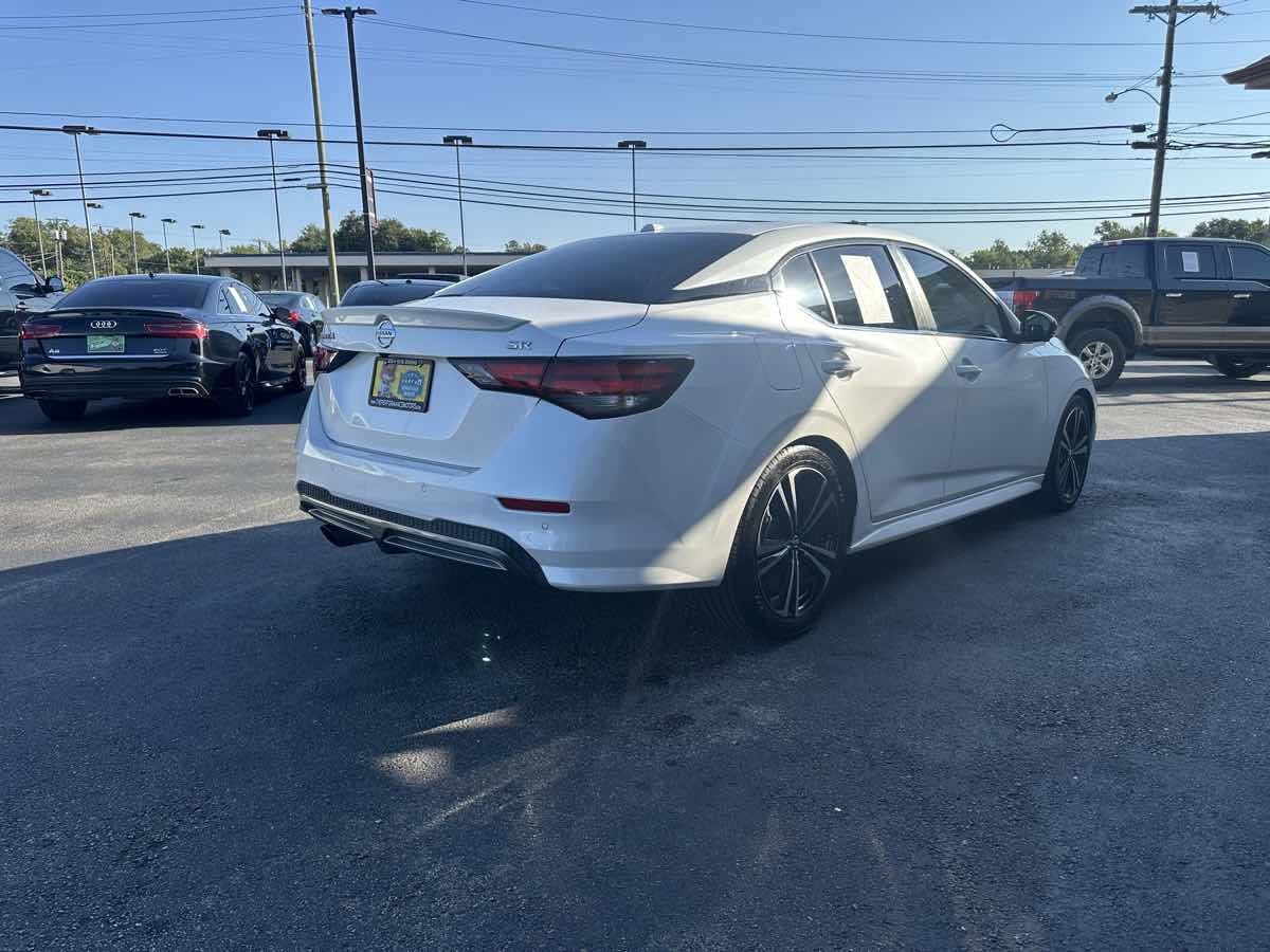Used 2023 Nissan Sentra SR w/ SR Premium Package FWD image 5