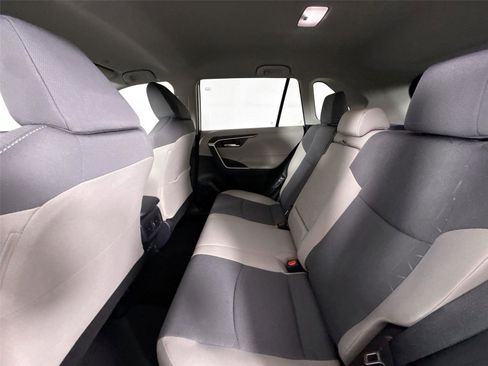 Certified 2025 Toyota RAV4 XLE FWD image 30