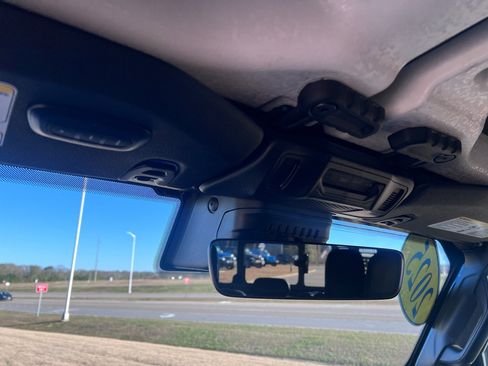 Used 2025 Jeep Gladiator Rubicon image 21