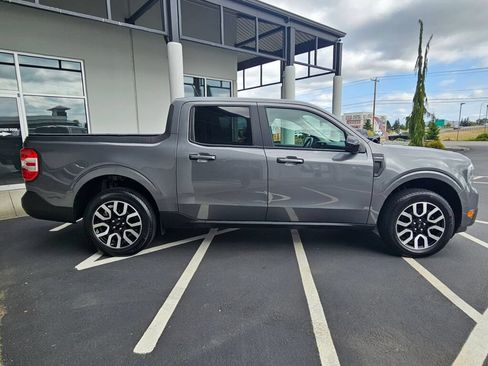 Used 2024 Ford Maverick Lariat AWD/4WD image 6
