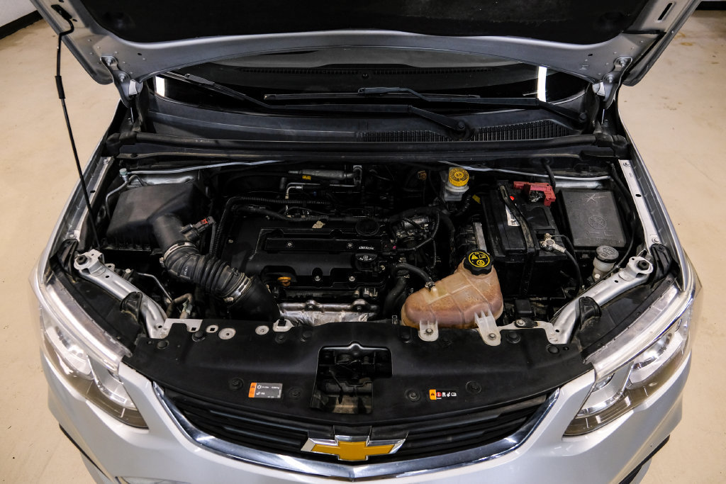 Used 2020 Chevrolet Sonic LT FWD image 58