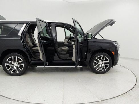 Used 2021 Chevrolet Tahoe LT image 11