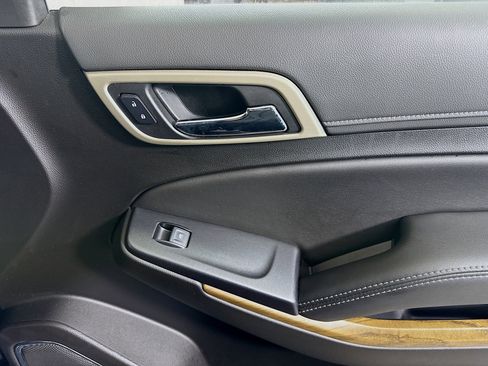 Used 2020 GMC Yukon Denali w/ Denali Ultimate Package image 30