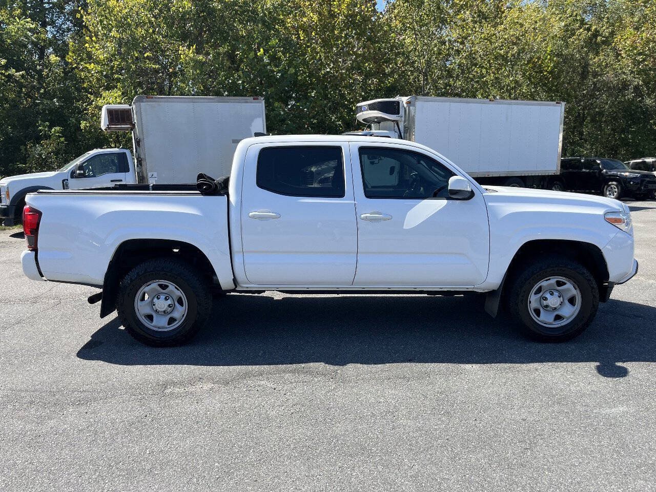 Used 2019 Toyota Tacoma SR w/ SR Convenience Package RWD image 10