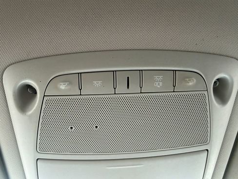 Used 2020 Nissan Rogue SV image 28