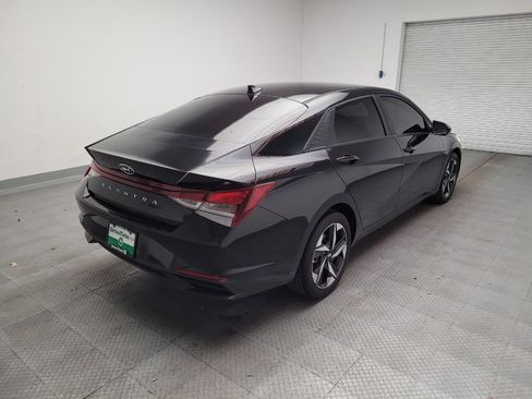 Used 2023 Hyundai Elantra SEL w/ Convenience Package FWD image 9